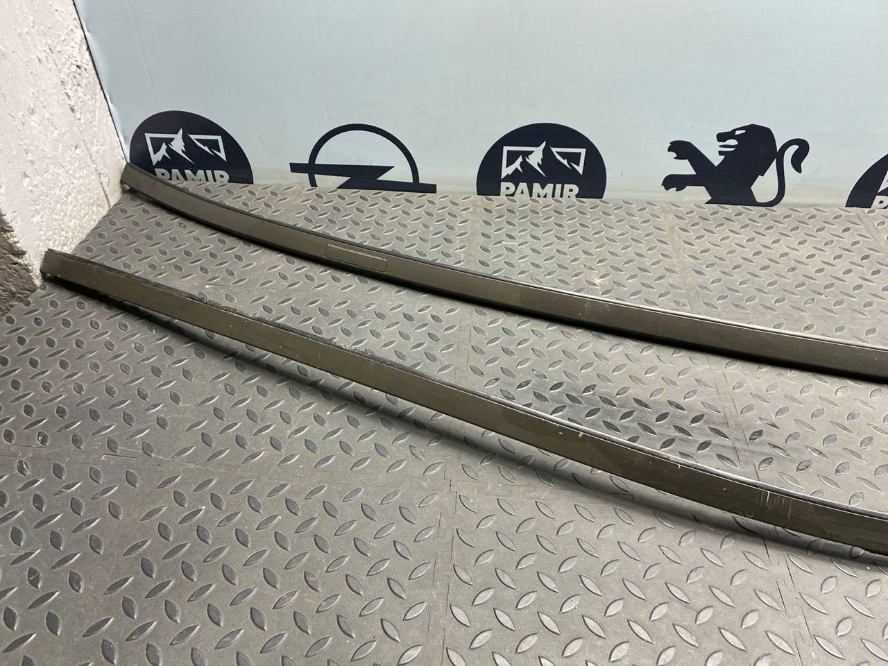 Молдинг крыши Mercedes E/W211 2002-2009