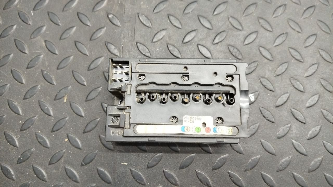 Клапан отопителя Mercedes C/W202 1993-2001