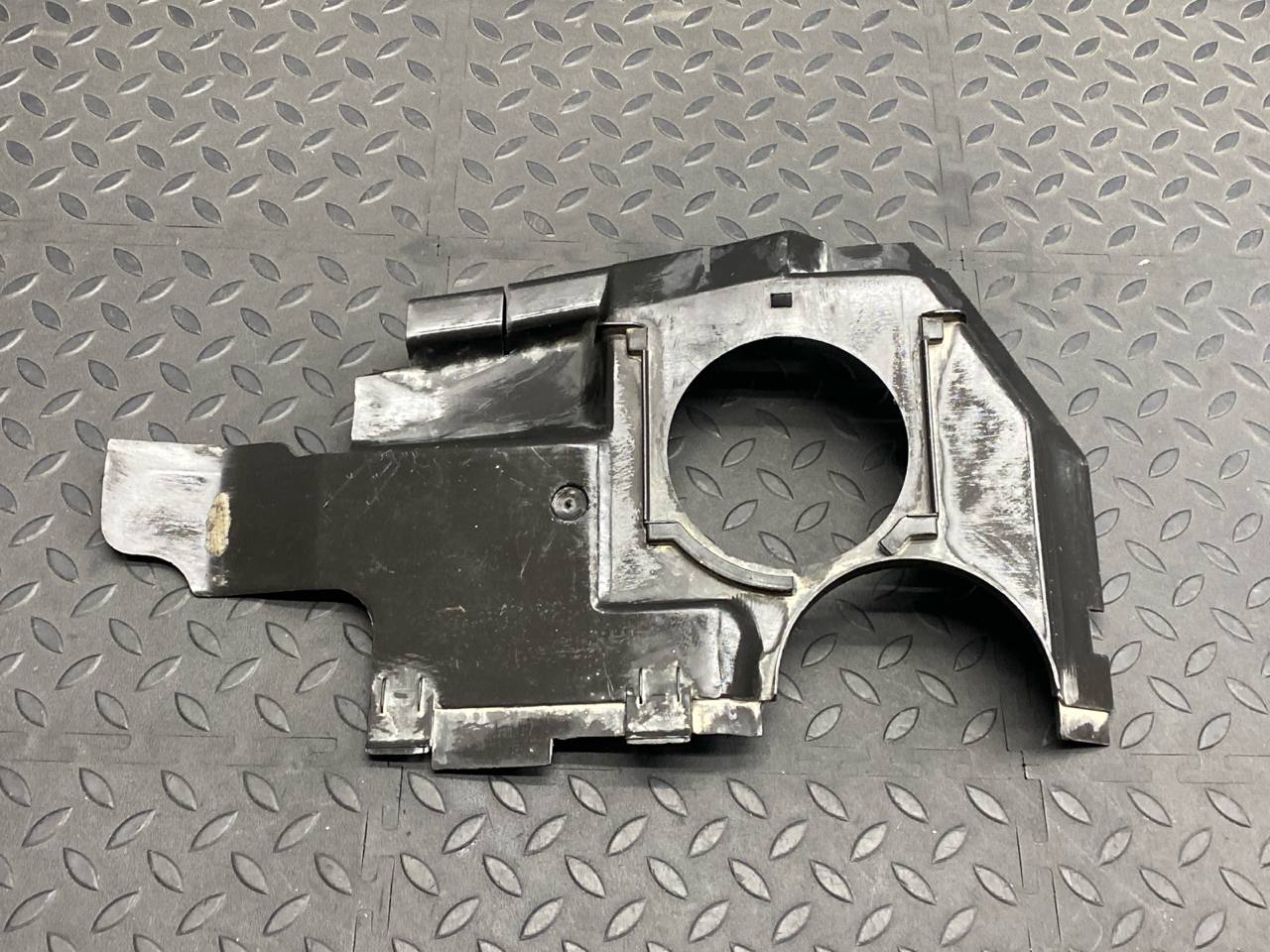 Накладка фары левая BMW 5/E34 1987-1996