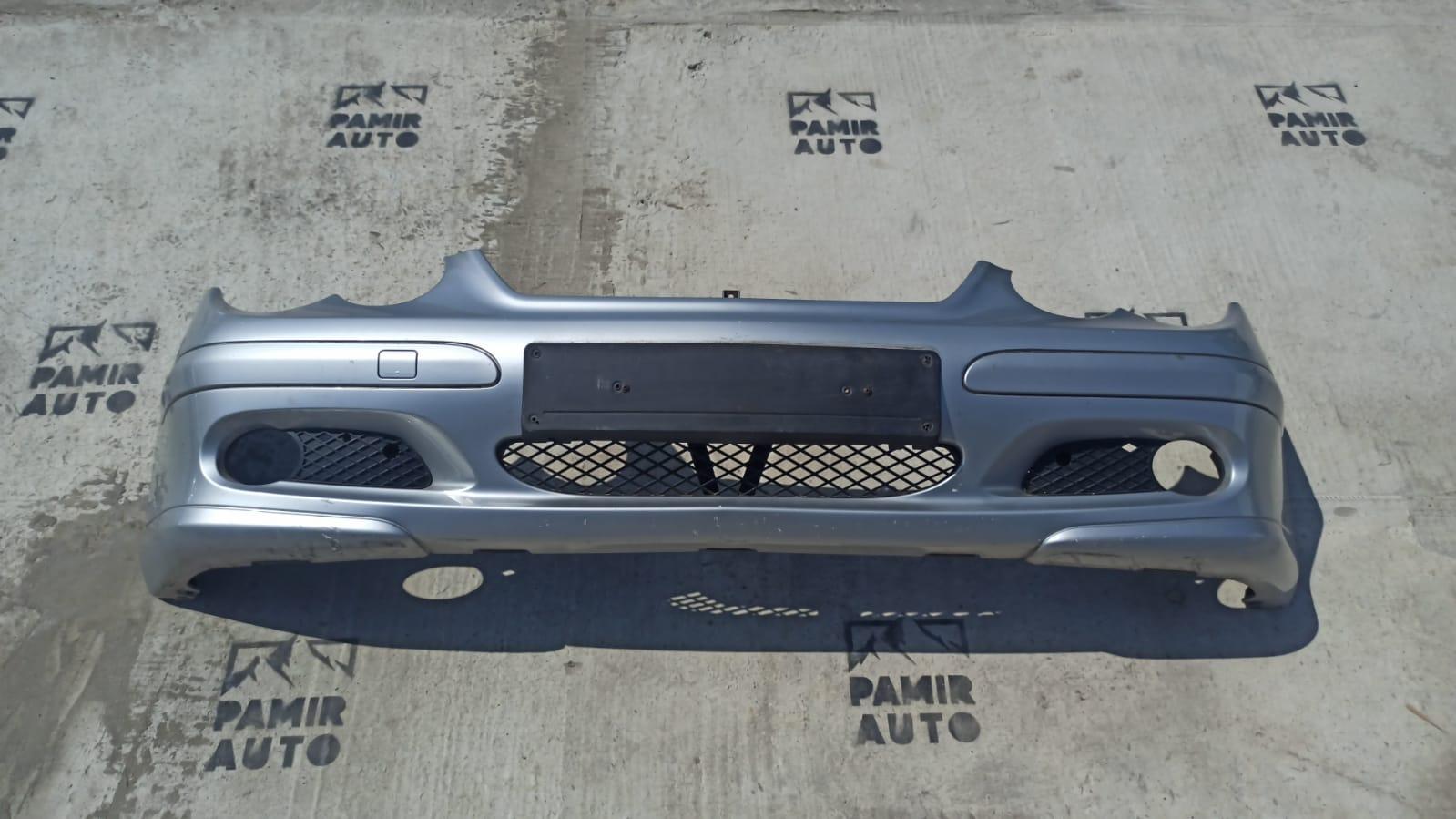 Бампер передний Mercedes C/W203 2000-2008