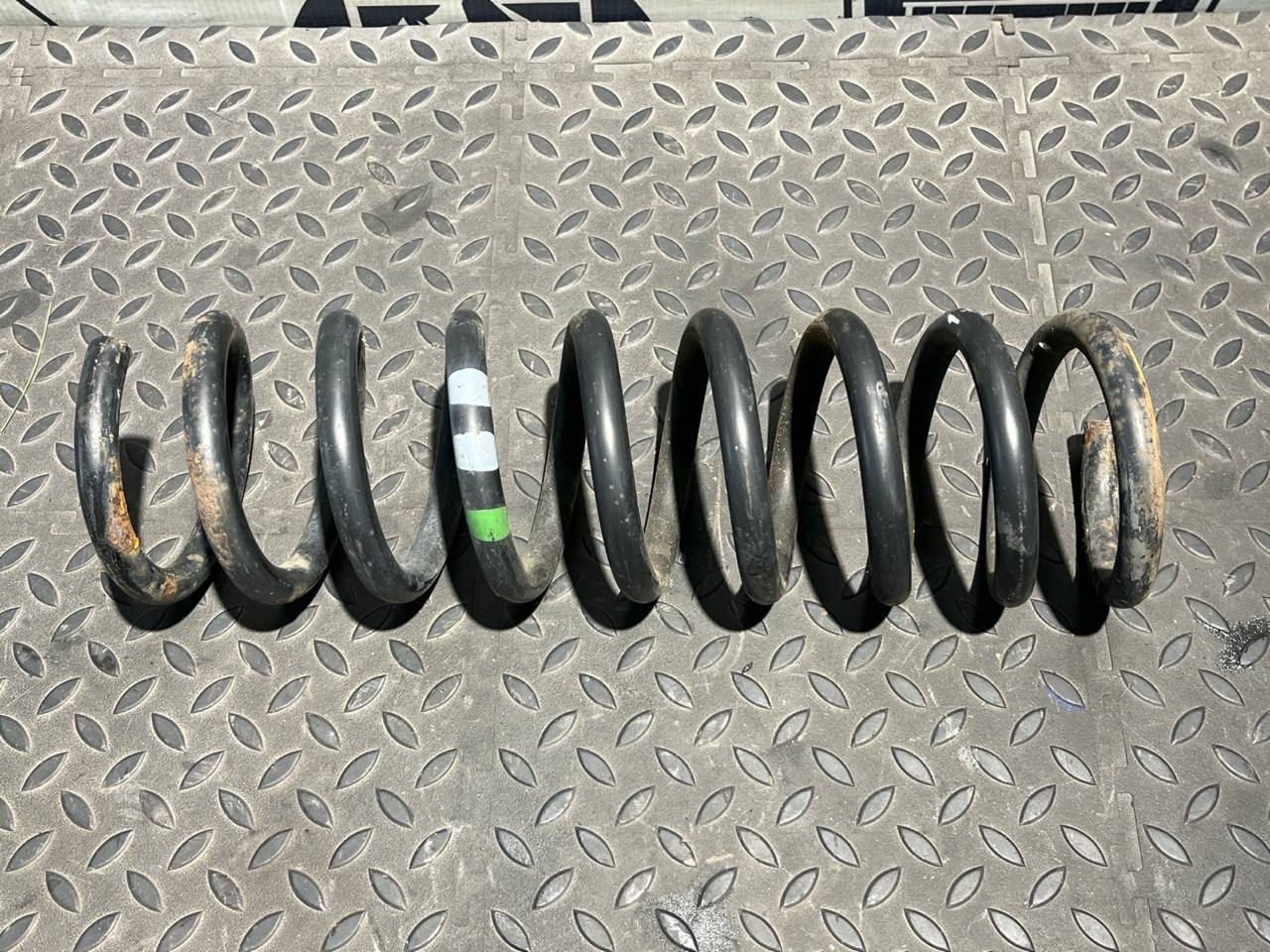 Пружина передняя Mercedes C/W202 1993-2001