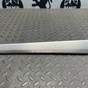 Накладка двери передняя левая Mercedes B/W245 2005-2011