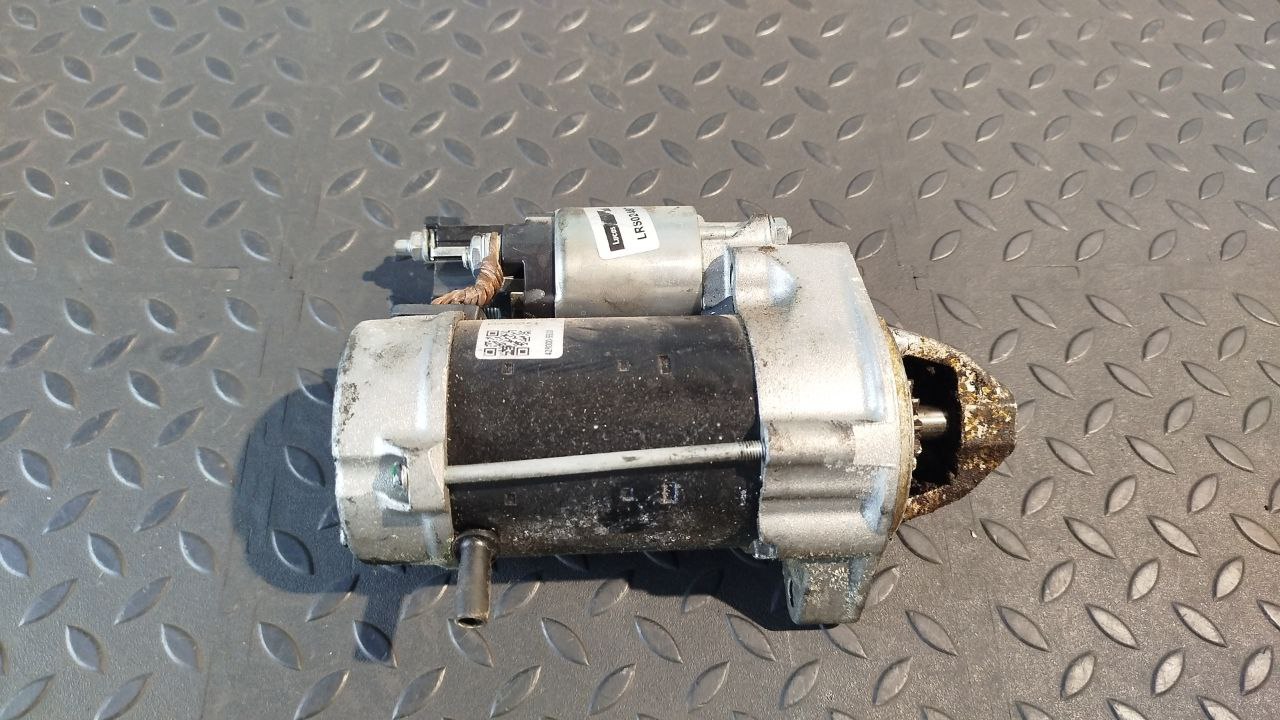 Стартер Mercedes C/W204 2006-2015