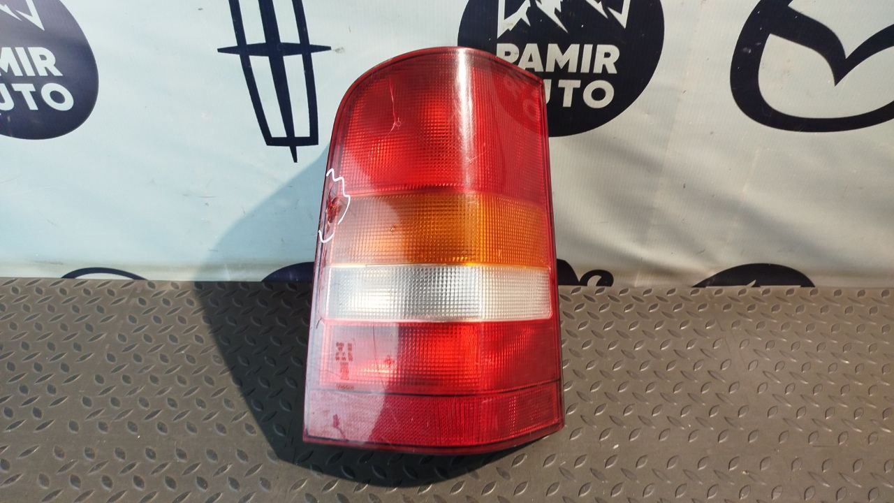 Фонарь задний правый Mercedes Vito/W638 1996-2003