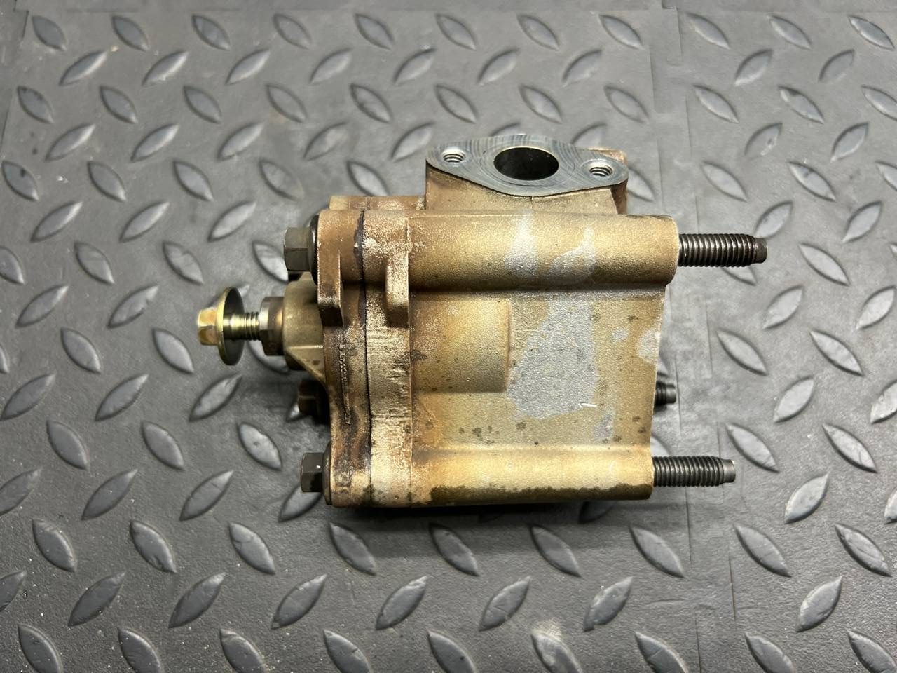 Насос масляный Ford Mondeo/3 2000-2007