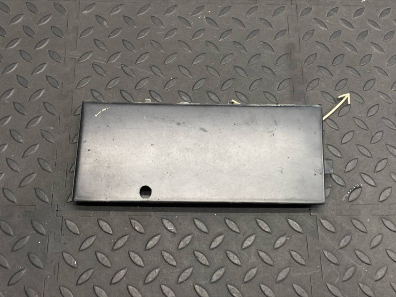 Заглушка бампера передняя левая BMW 5/E34 1987-1996