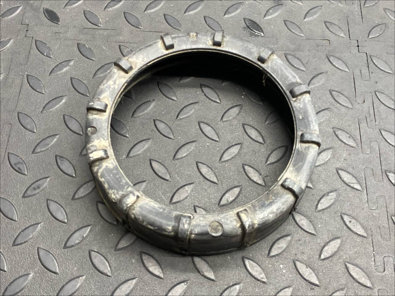 Гайка топливного насоса BMW 5/E34 1987-1996