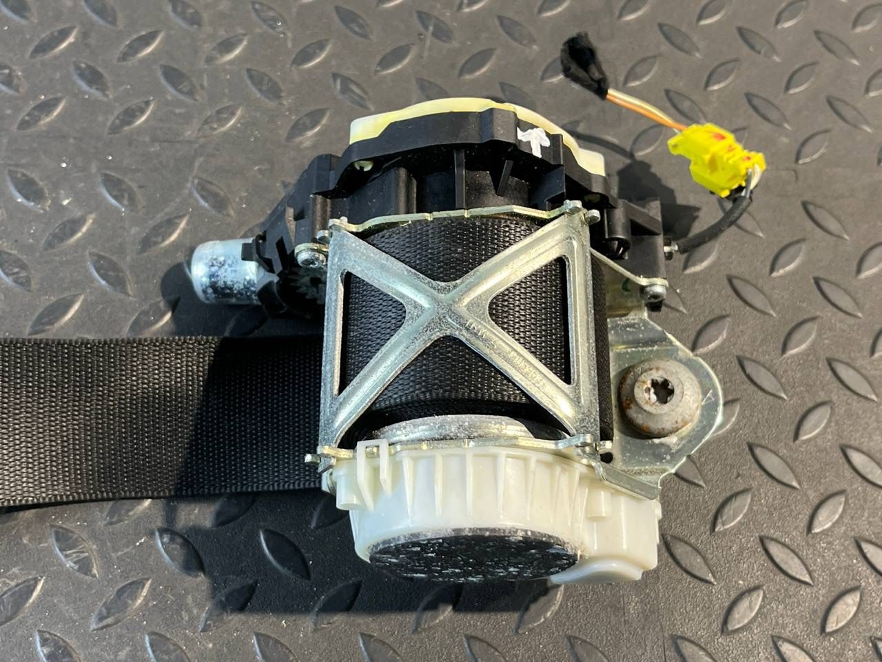 Ремень безопасности задний правый Mercedes M/W164 2005-2011