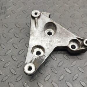 Кронштейн компрессора кондиционера Opel Astra/H 2004-2014