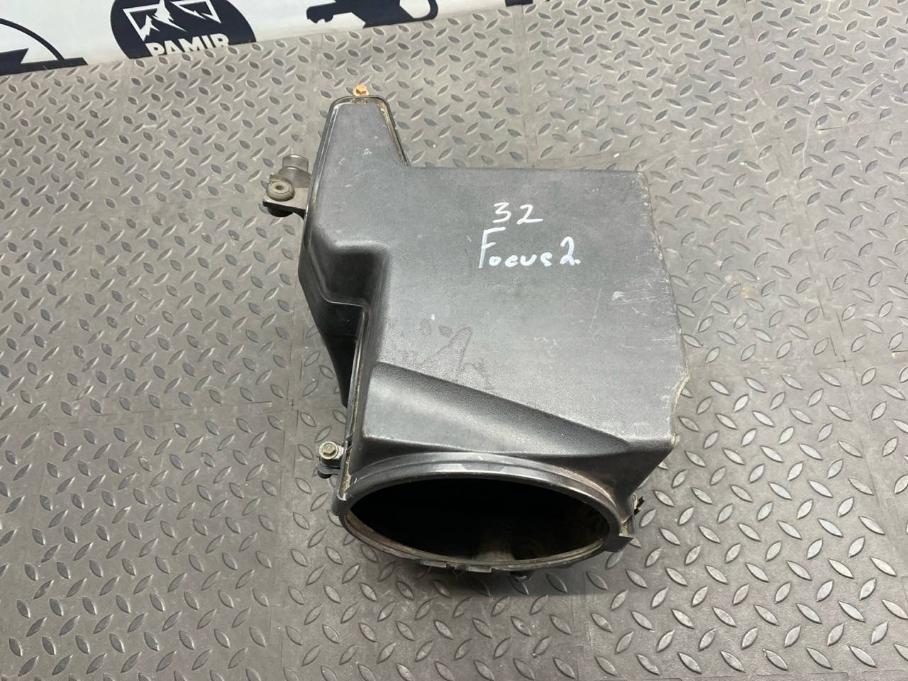 Корпус воздушного фильтра Ford Focus/2 2004-2011