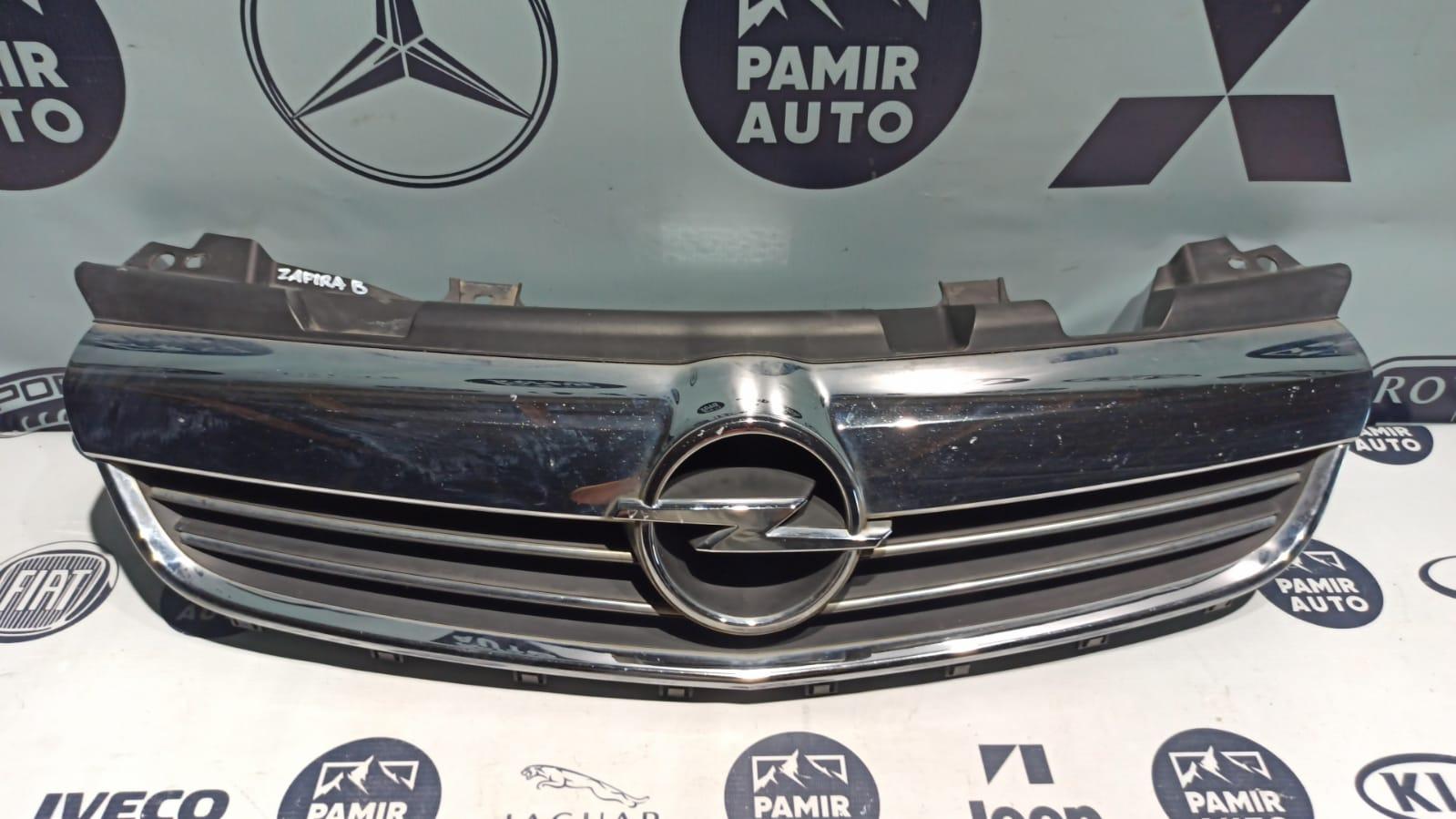 Решетка радиатора Opel Zafira/B 2005-2014