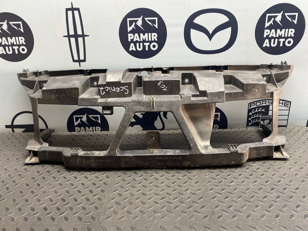 Панель передняя (Телевизор) Renault Scenic/2 2003-2009