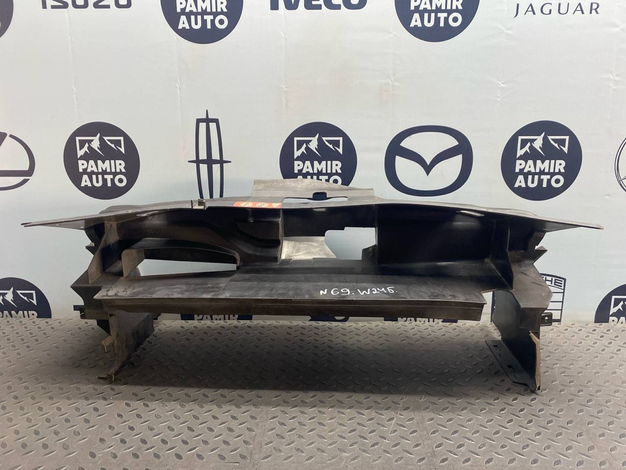 Диффузор вентилятора Mercedes B/W245 2005-2011