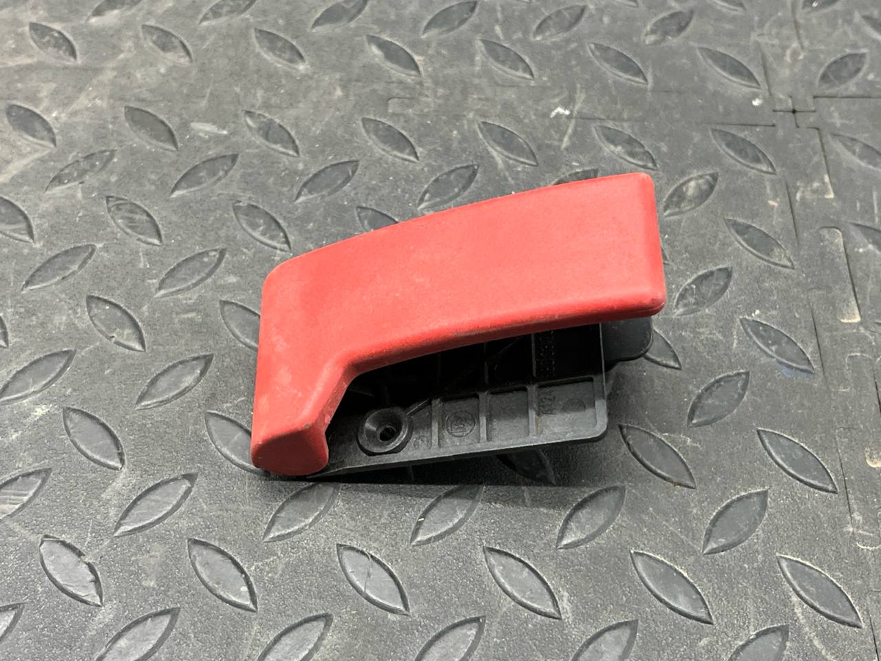 Ручка открывания капота Mercedes B/W245 2005-2011