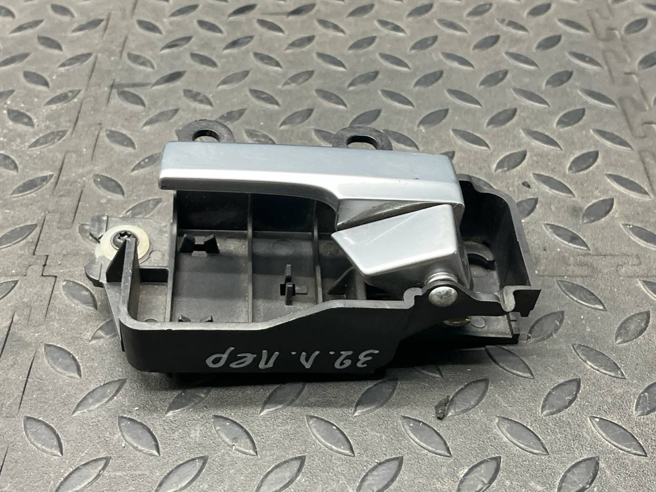 Ручка двери передняя левая Ford Focus/2 2004-2011