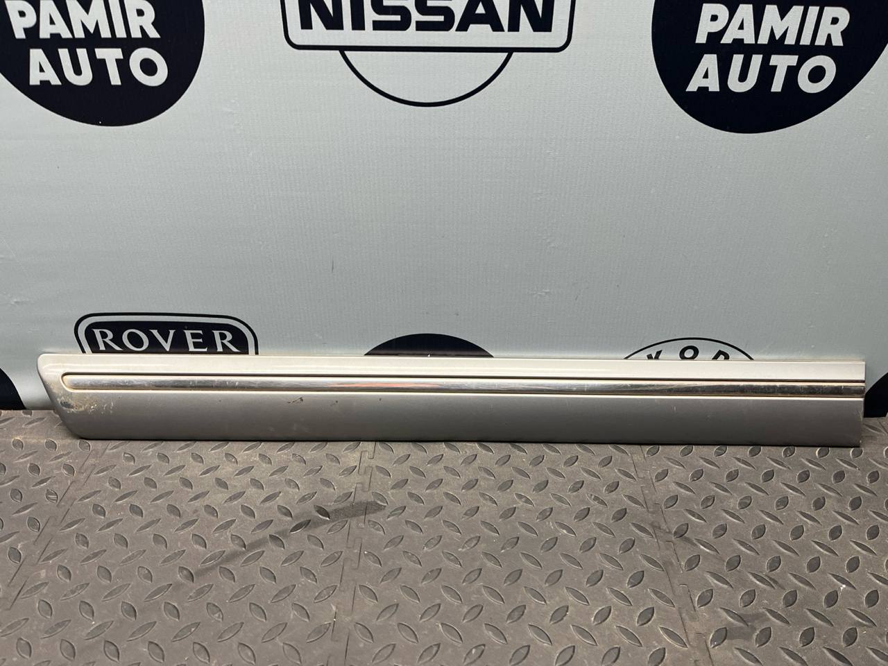 Молдинг двери задний правый Mercedes E/W210 1995-2003