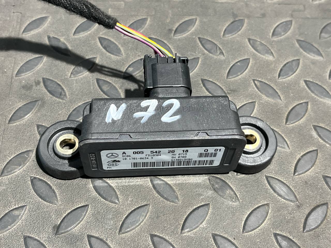 Датчик ускорения Mercedes M/W164 2005-2011