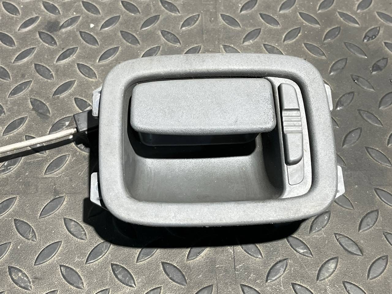 Ручка двери багажника Mercedes Vito/W639 2003-2014