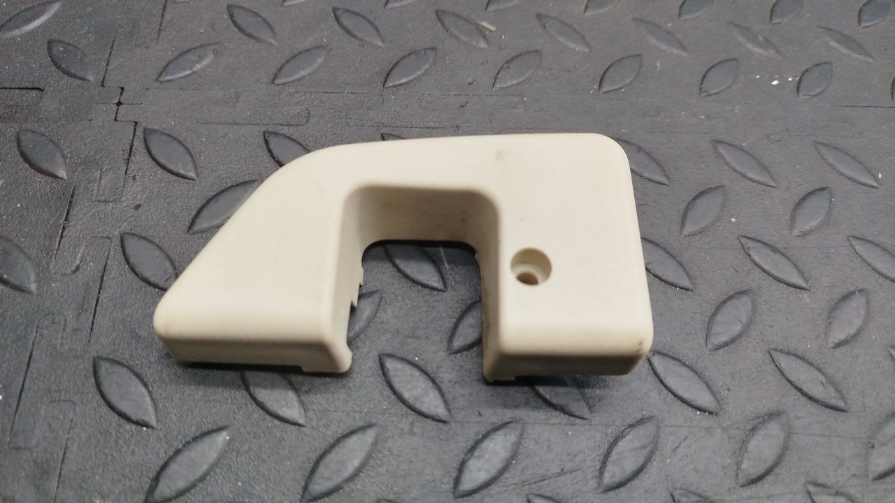 Накладка замка двери передняя левая Mercedes E/W211 2002-2009