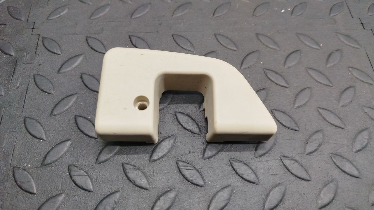 Накладка замка двери передняя правая Mercedes E/W211 2002-2009