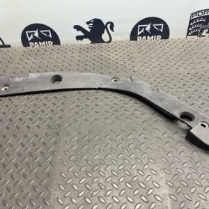 Накладка декоративная правая Renault Scenic/2 2003-2009