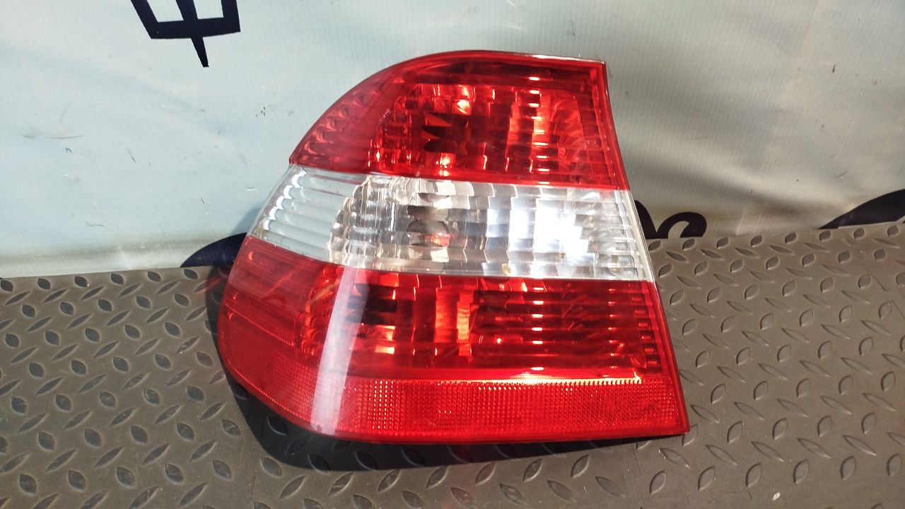 Фонарь задний наружный левый BMW 3/E46 1998-2007