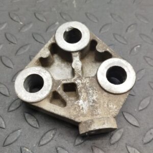 Кронштейн опоры двигателя Opel Astra/H 2004-2014