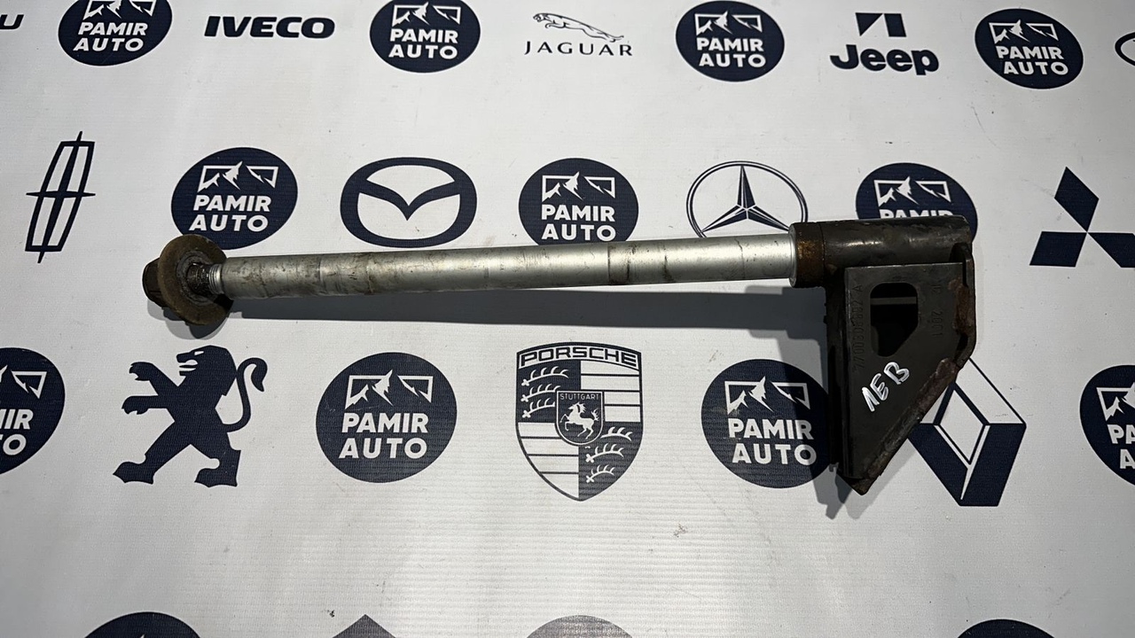 Болт подвески передний левый Opel Movano/A 2003-2010