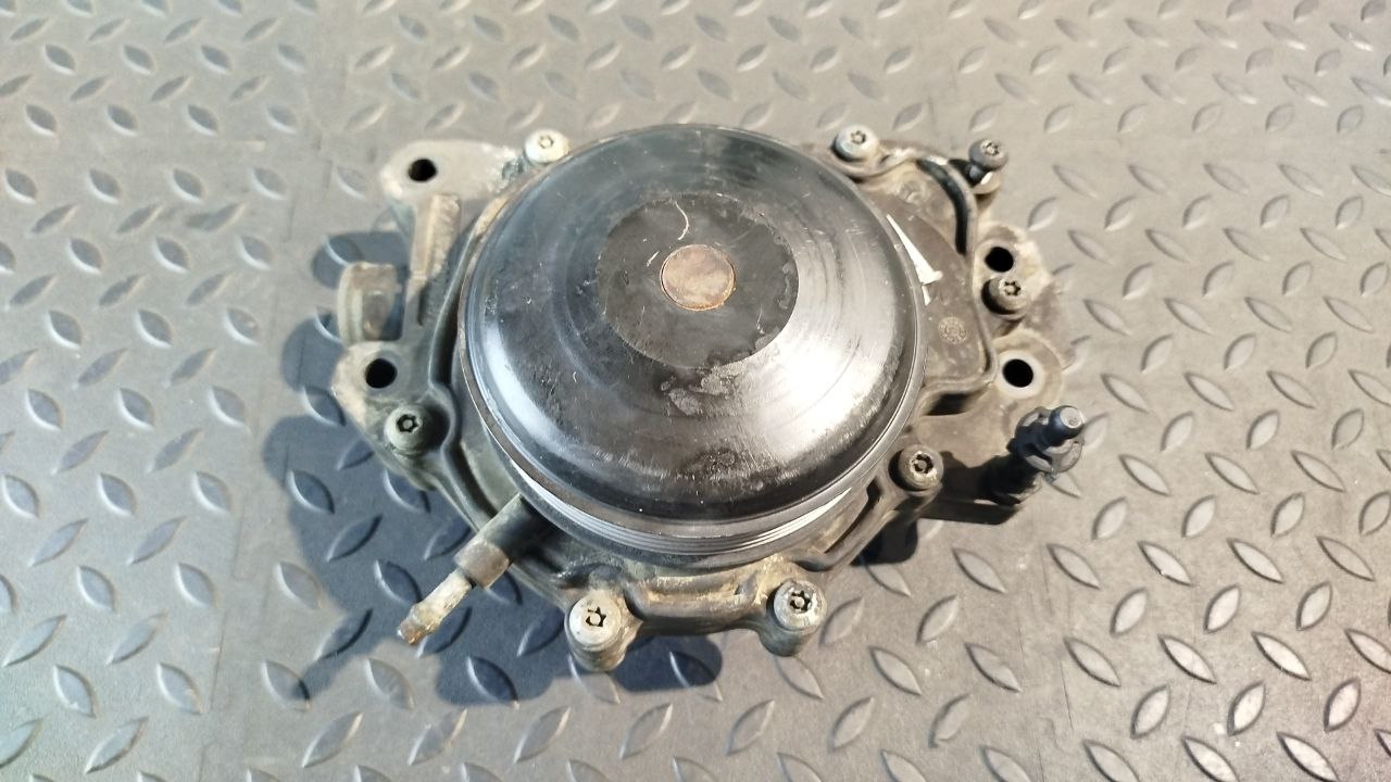 Насос водяной (Помпа) Mercedes C/W204 2006-2015