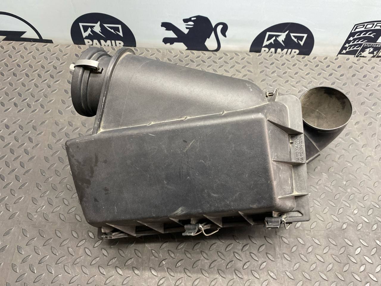 Корпус воздушного фильтра Mercedes E/W210 1995-2003