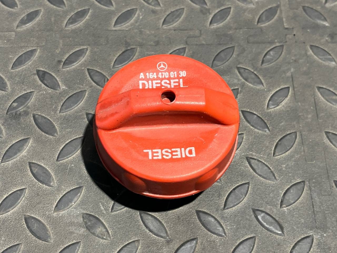 Крышка топливного бака Mercedes M/W164 2005-2011