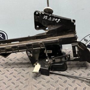 Замок двери задний левый Ford Focus/2 2004-2011