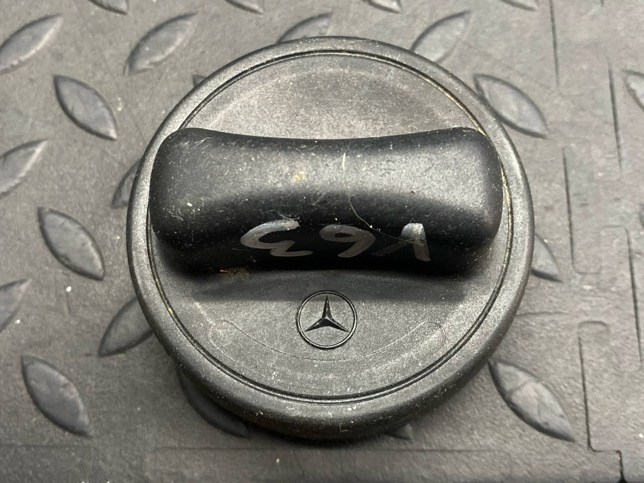 Крышка топливного бака Mercedes C/W202 1993-2001