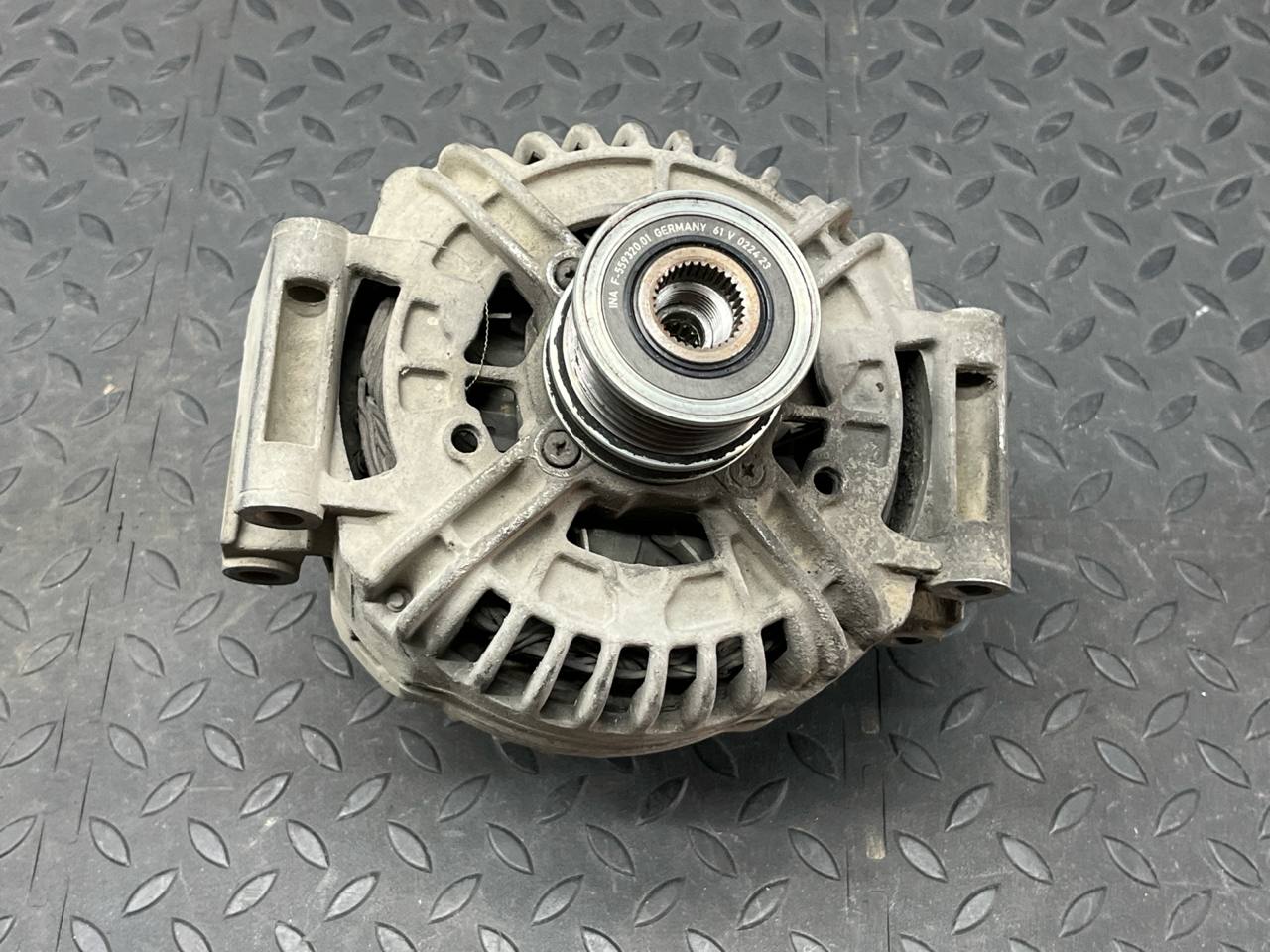 Генератор Mercedes Sprinter/W906 2006-2018