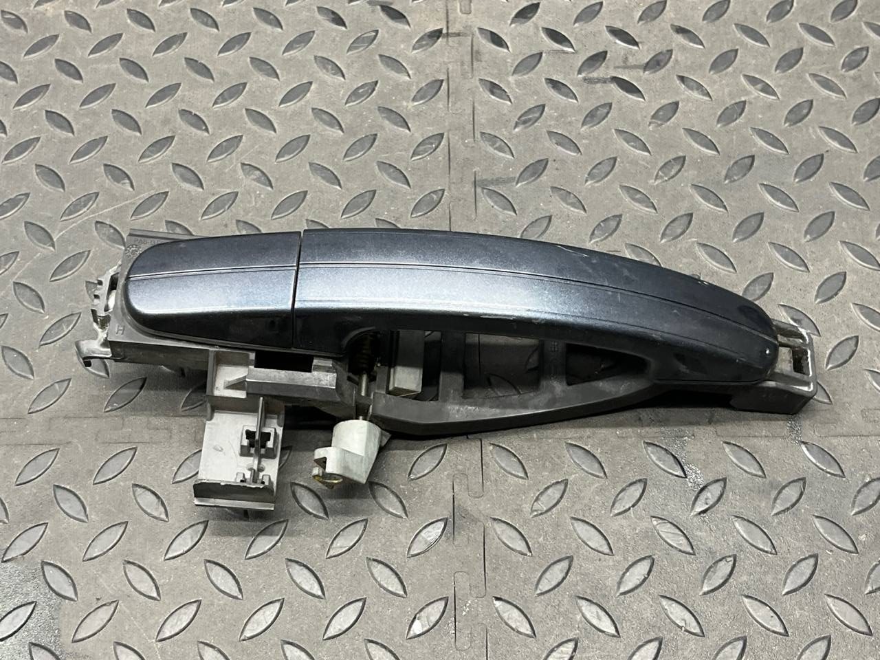 Ручка двери передняя левая Ford Focus/2 2004-2011