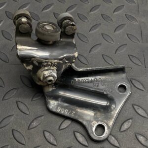 Ролик двери сдвижной верхний правый Ford Transit 2000-2006