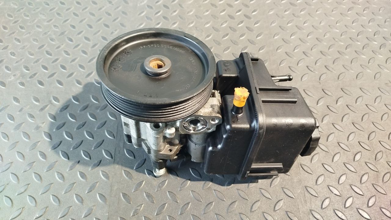 Насос ГУР Mercedes C/W204 2006-2015