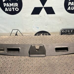 Обшивка двери багажника Mercedes M/W164 2005-2011