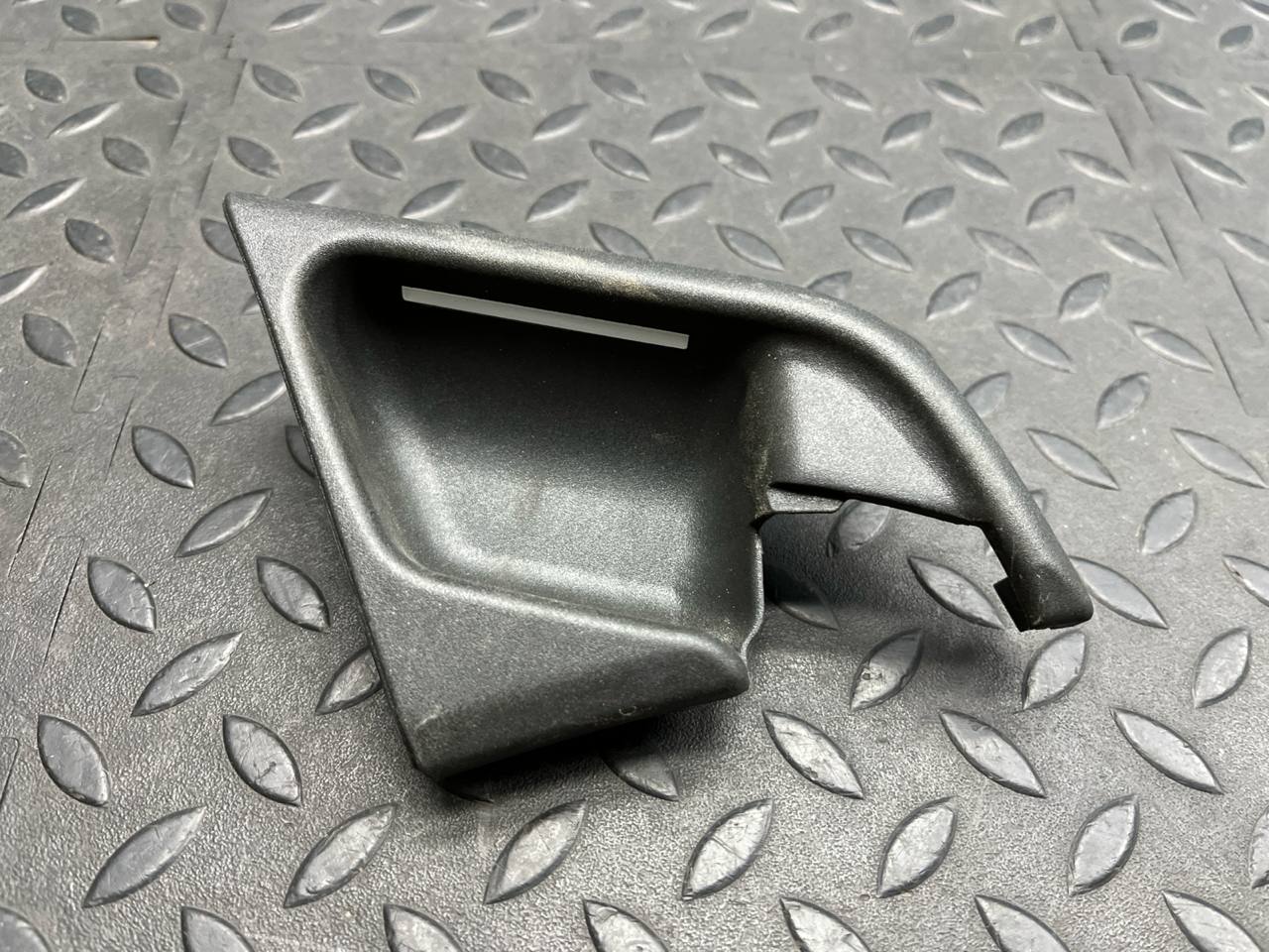 Накладка ручки двери передняя правая Mercedes E/W210 1995-2003