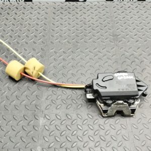 Замок двери багажника Mercedes E/W211 2002-2009