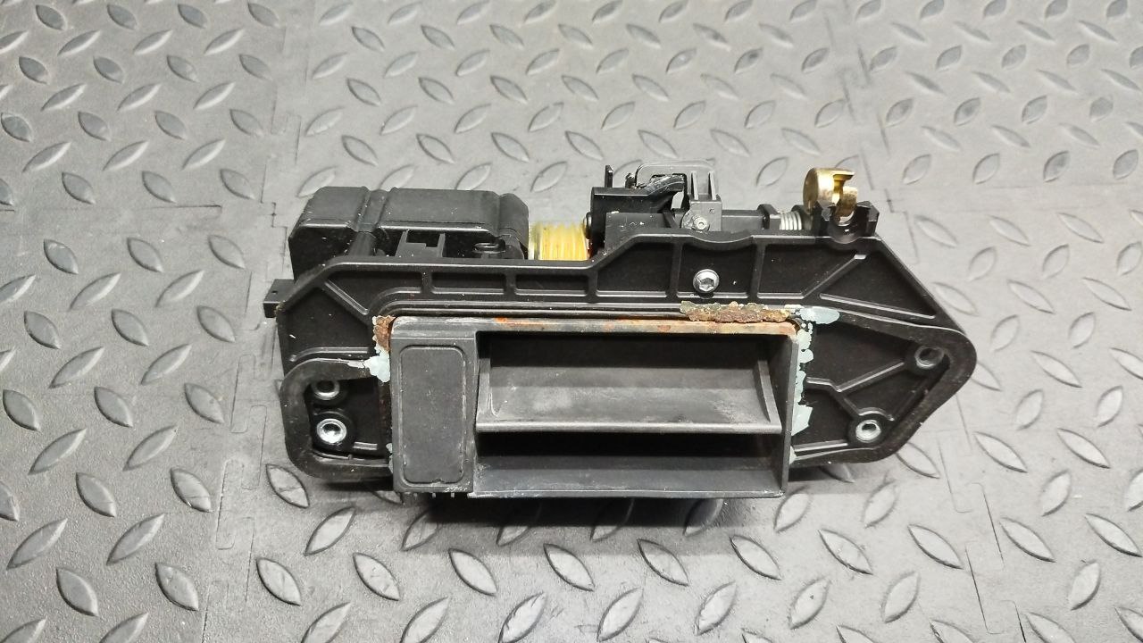 Ручка двери багажника Mercedes E/W211 2002-2009