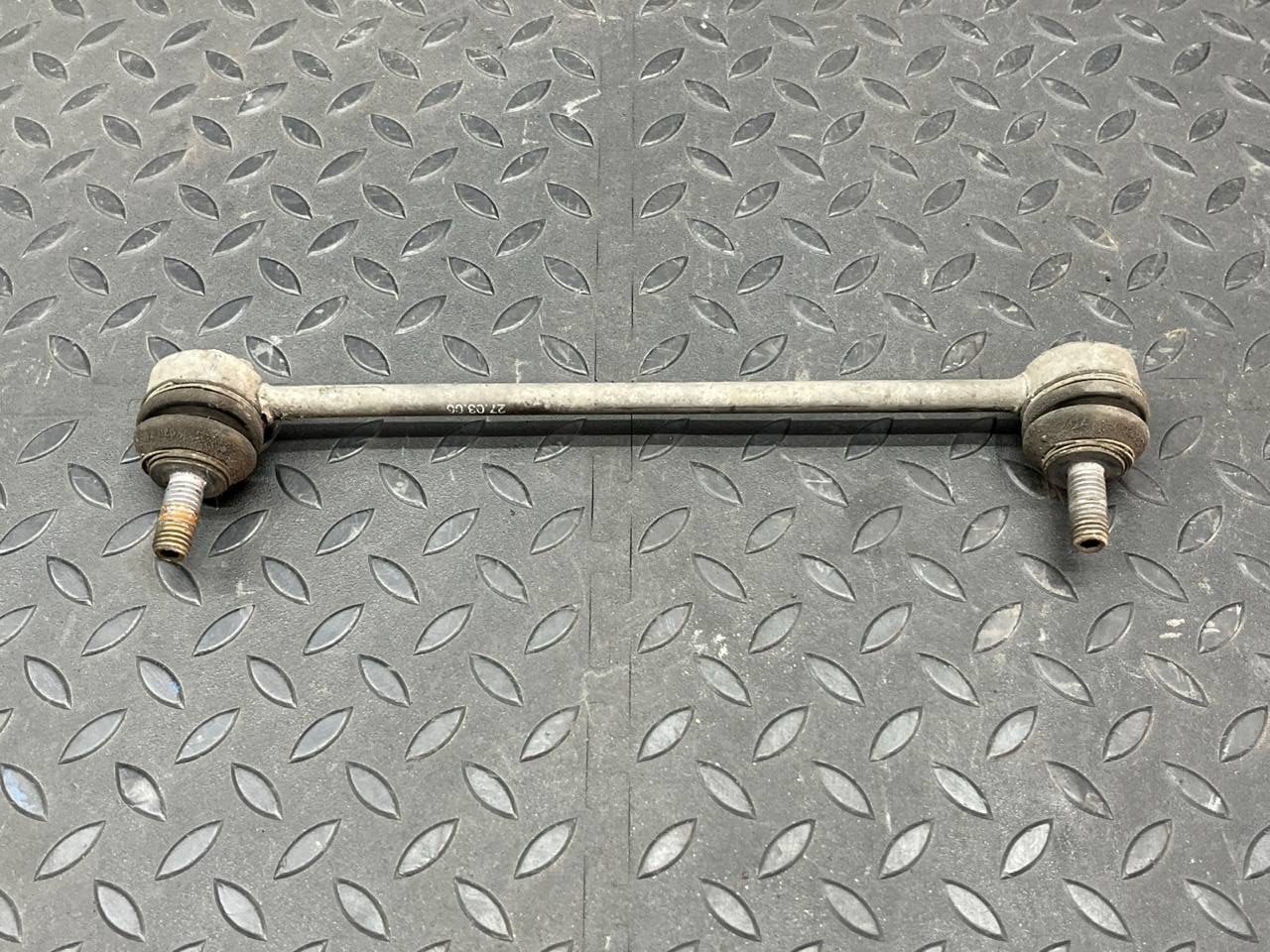 Стойка стабилизатора передняя Mercedes B/W245 2005-2011