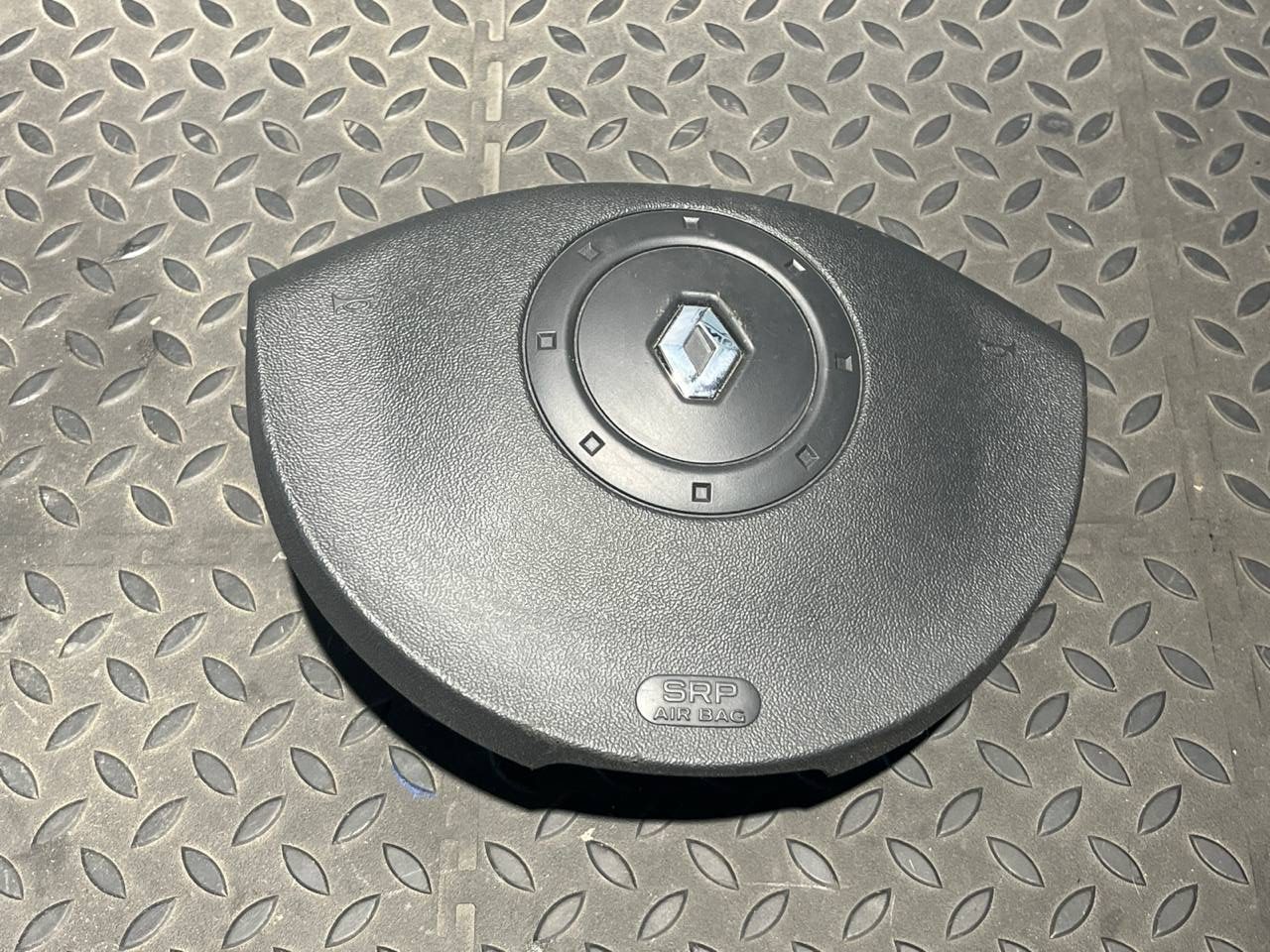 Подушка безопасности в руль Renault Megane/2 2002-2009