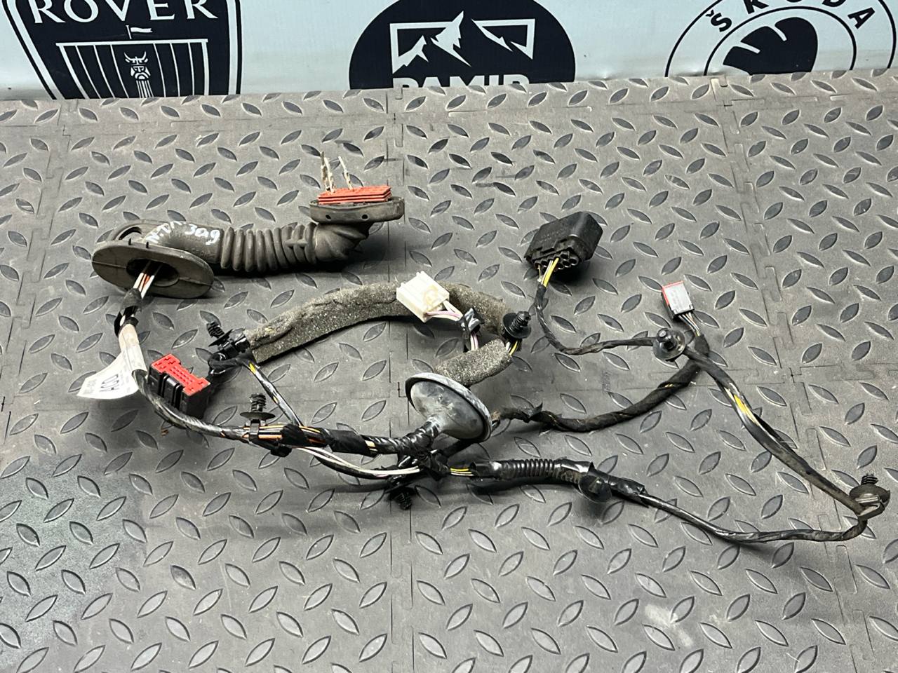 Проводка двери задняя левая Ford Focus/2 2004-2011