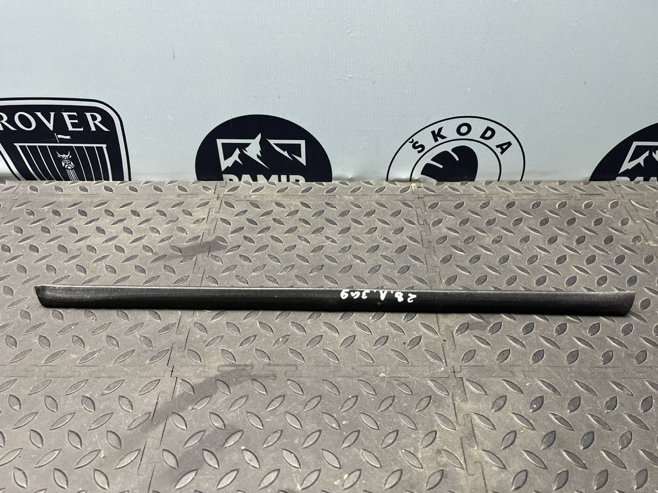 Уплотнитель двери задний Mercedes E/W210 1995-2003