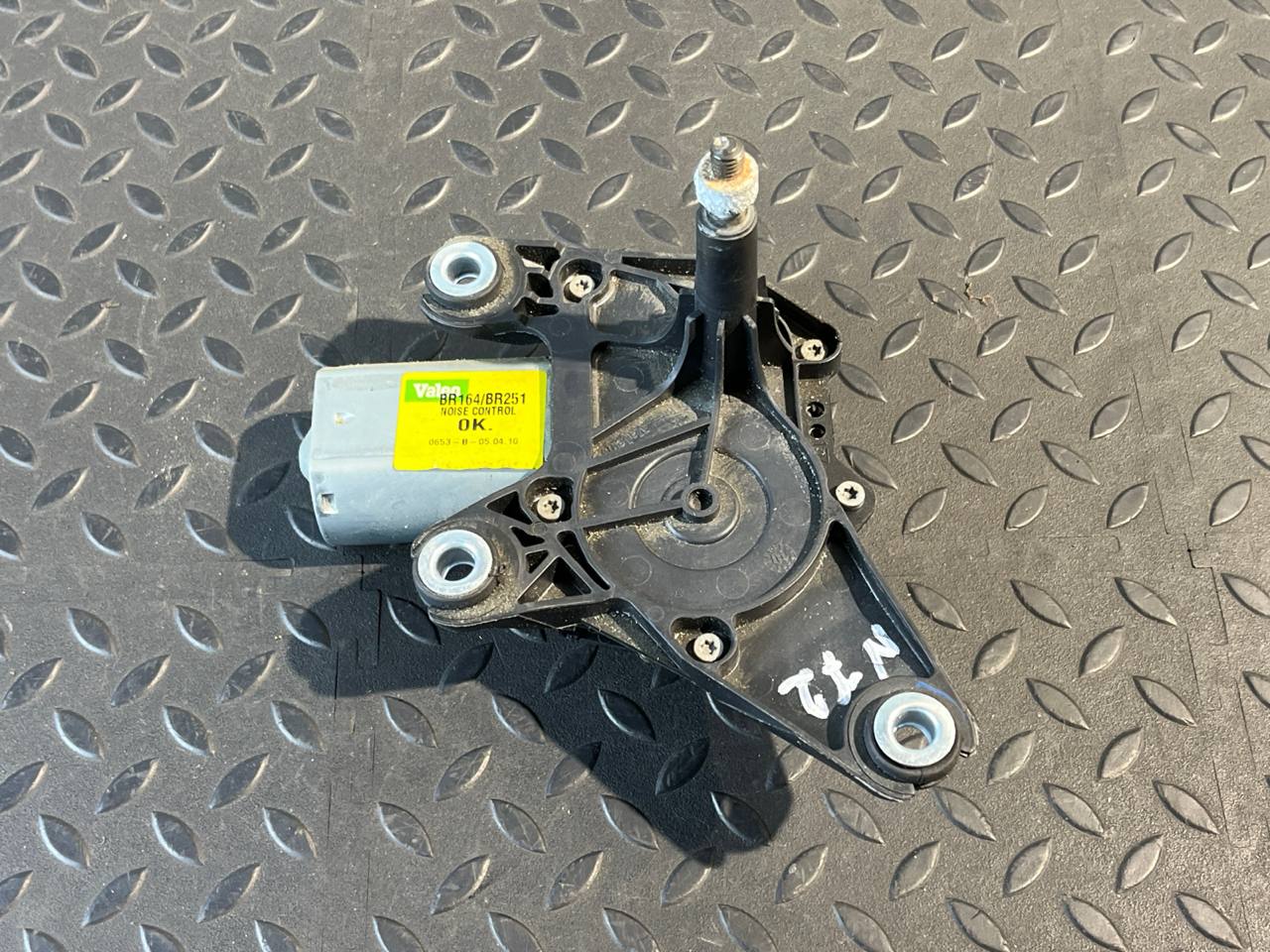 Моторчик стеклоочистителя задний Mercedes M/W164 2005-2011