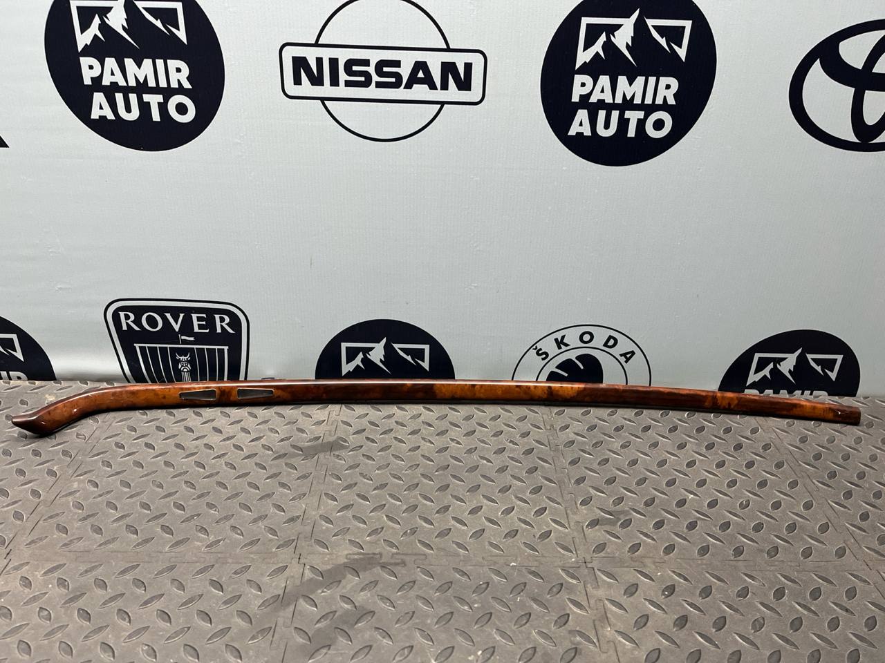 Накладка на торпедо правая Mercedes E/W210 1995-2003