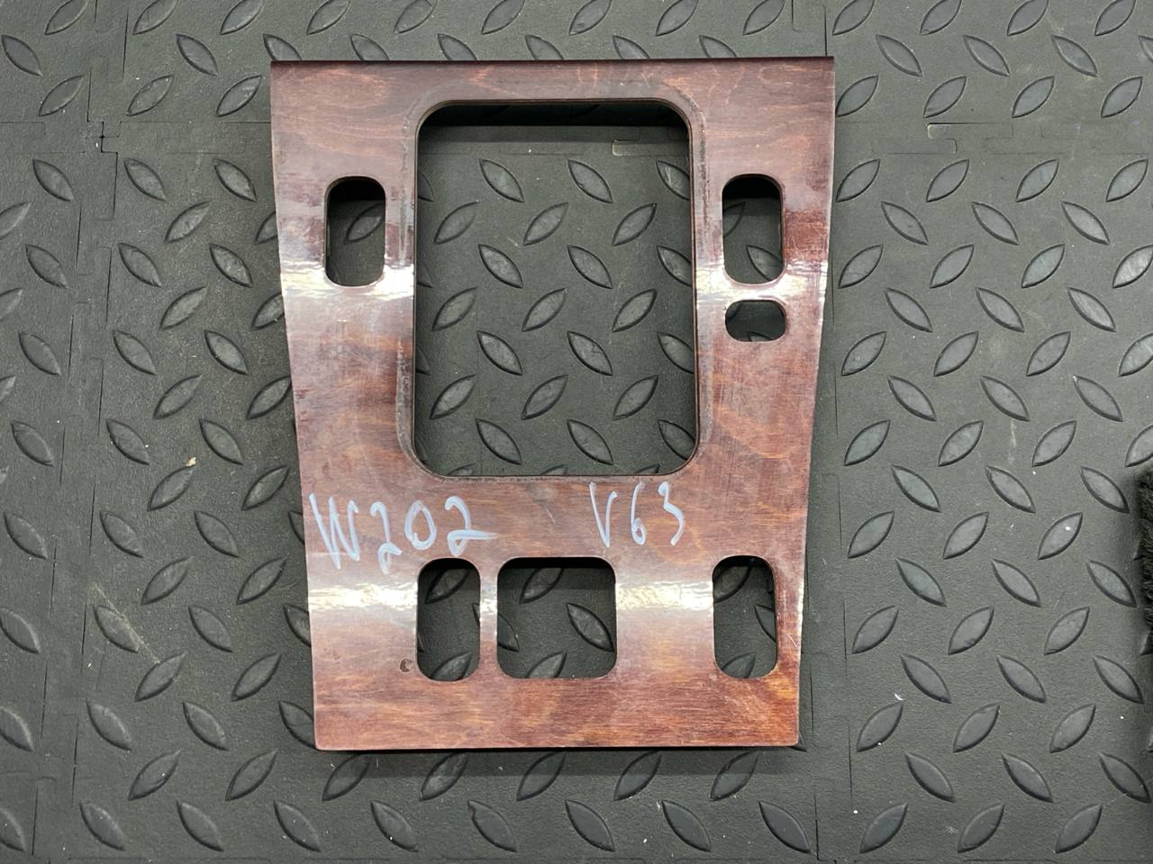 Накладка на кулису МКПП Mercedes C/W202 1993-2001