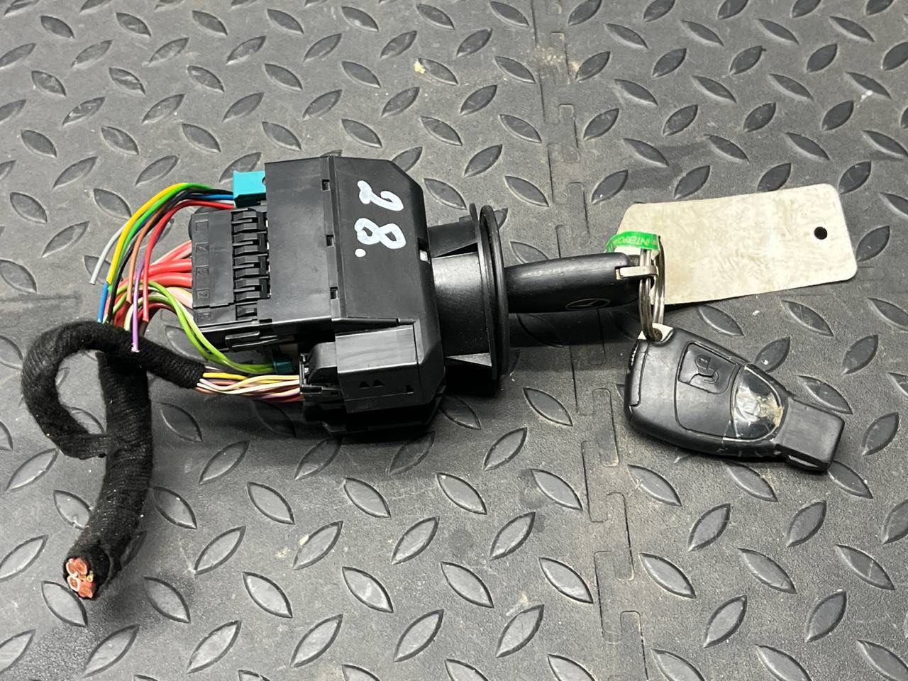 Замок зажигания Mercedes E/W210 1995-2003