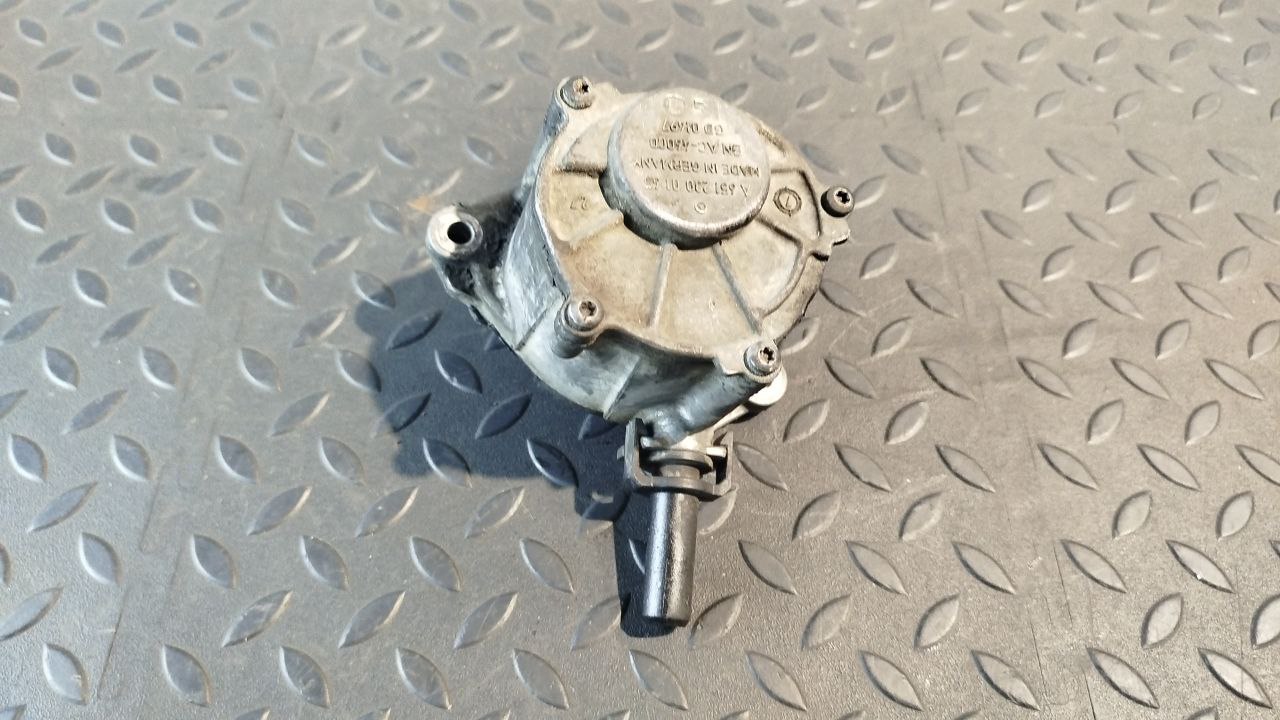 Насос вакуумный Mercedes C/W204 2006-2015